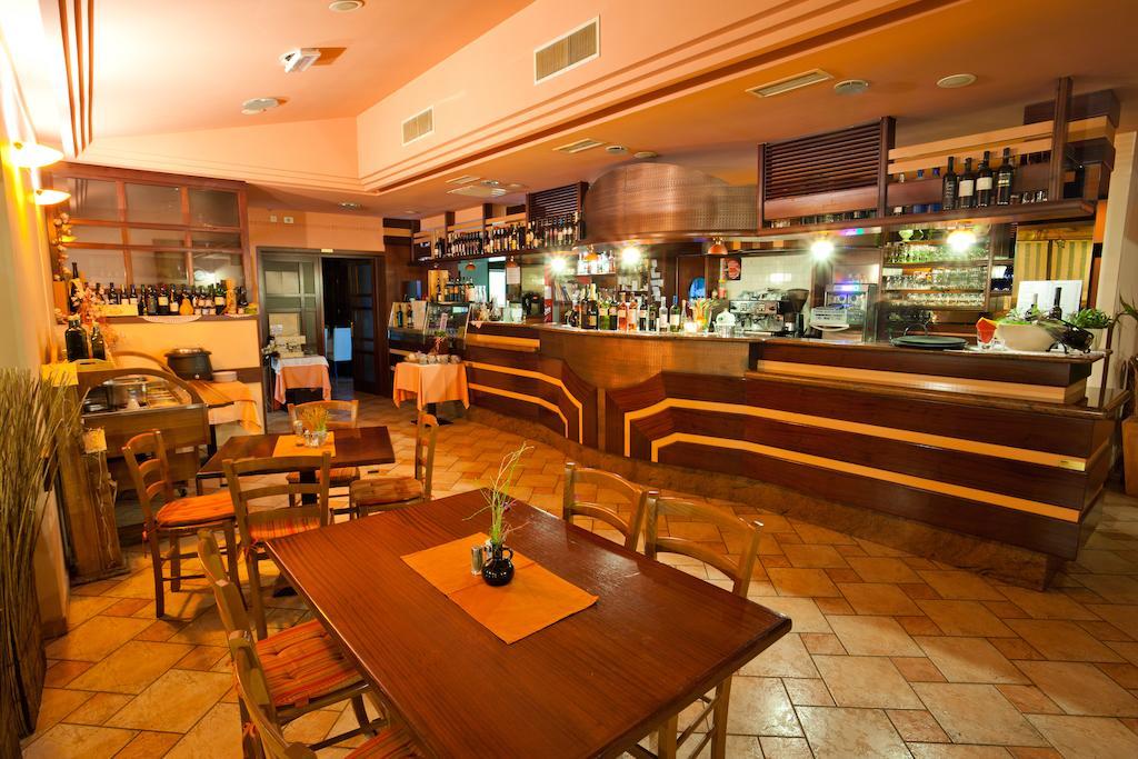 Branik 奥斯特里亚旅馆酒店 外观 照片